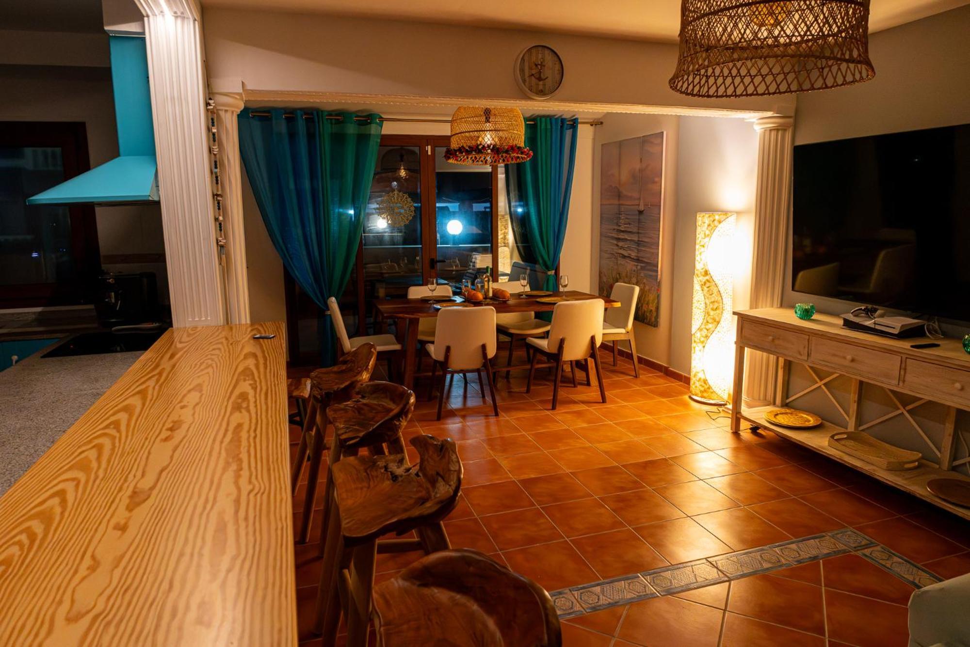 Villa Oceana - Cliffside Retreat Costa De Antigua Dış mekan fotoğraf