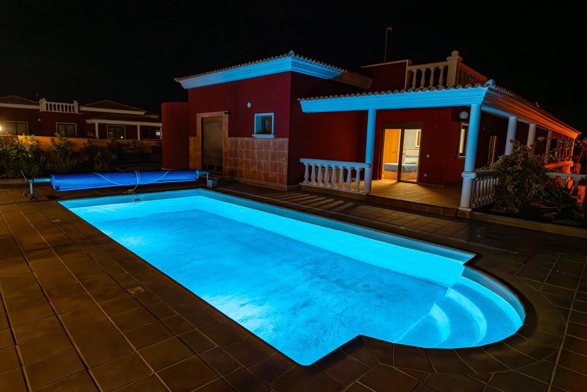 Villa Oceana - Cliffside Retreat Costa De Antigua Dış mekan fotoğraf